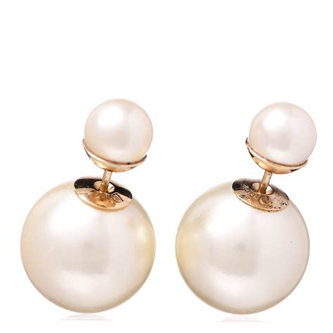 dior pink pearl earrings|dior mise en earrings.